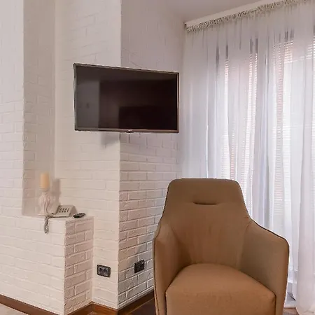 Apartment R34 Boutique Boyana *